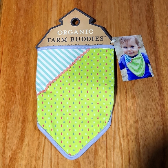 Organic Farm Buddies Bandana Bib - Picture 1 of 7